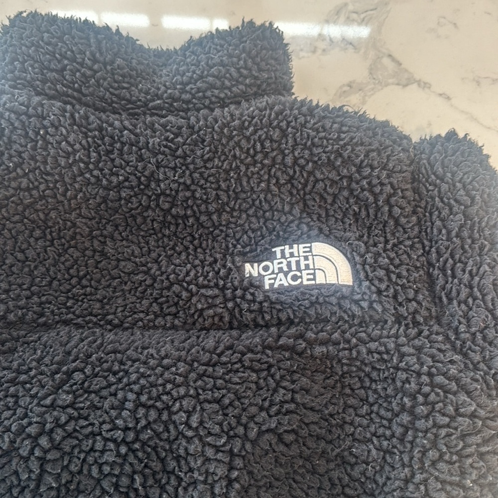 The North Face Sherpa Nuptse Jacket - small - Picture 8 of 8